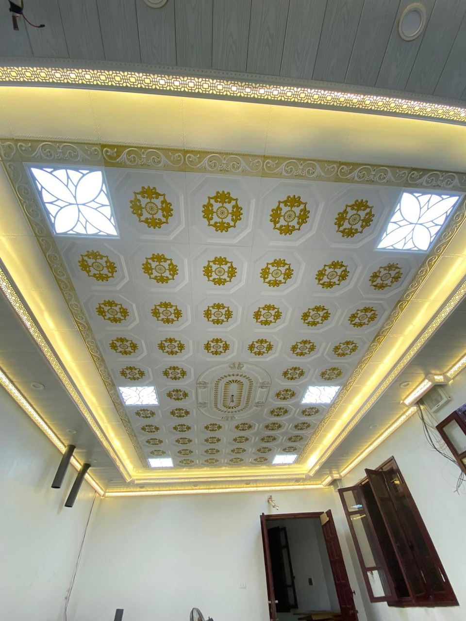 trần nhôm clip in 3d